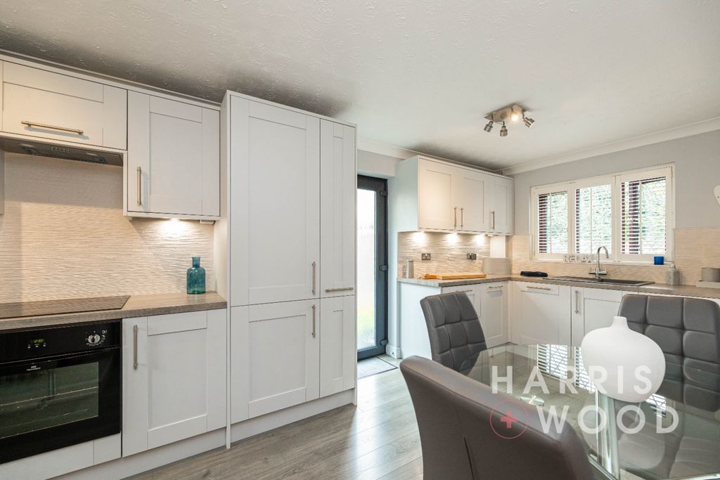 Property photo 2 of 39 4325322