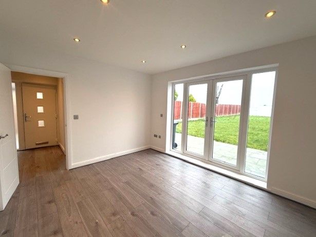 Property photo 3 of 23