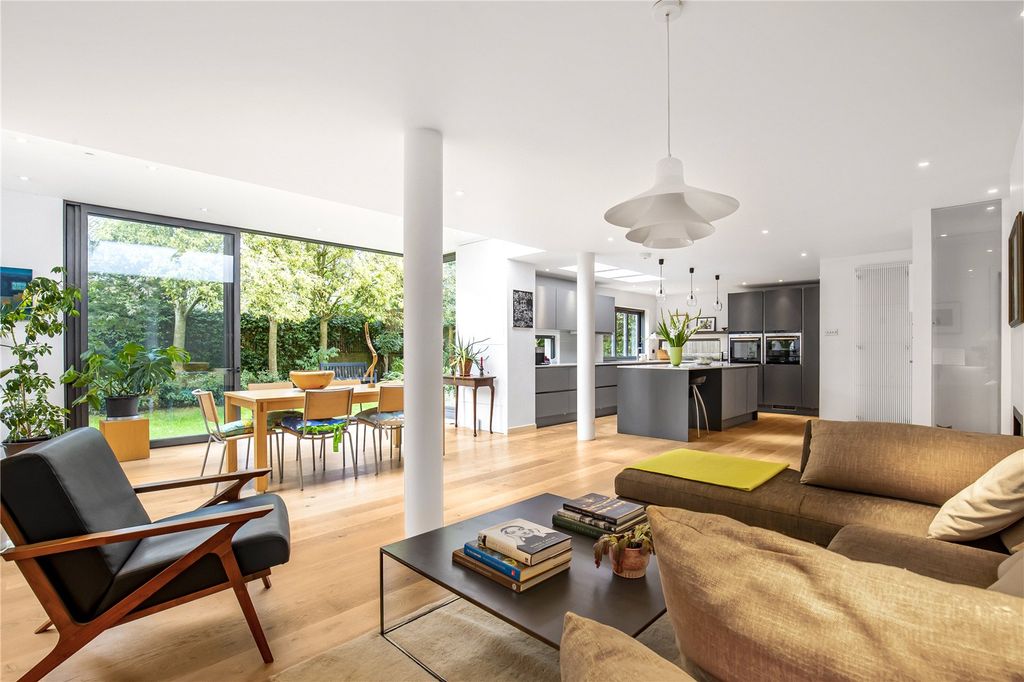 Property photo 2 of 14 Reception Room