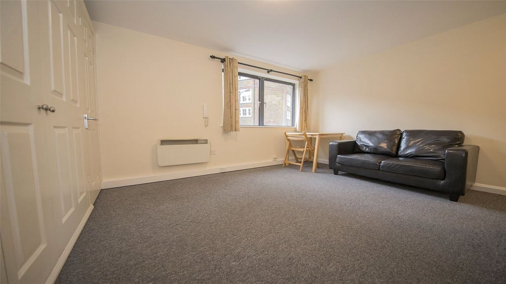 Property photo 2 of 6 Picture No. 04