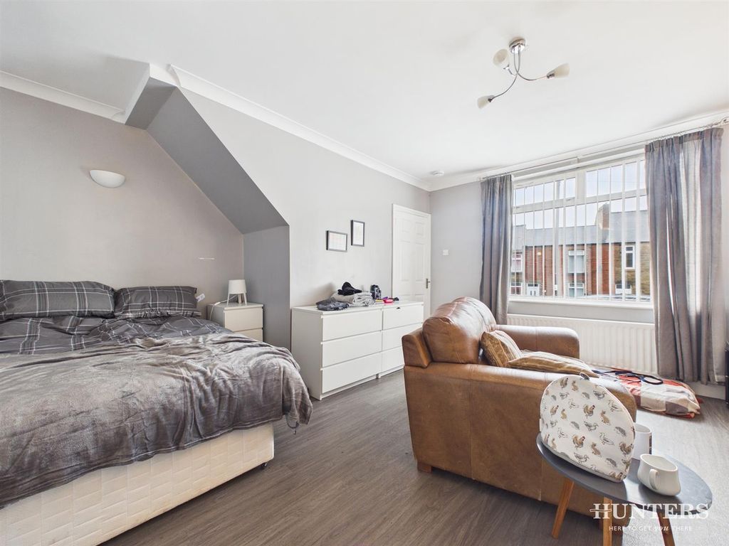 Property photo 3 of 9 Cam05287G0-Pr0155-Still002.Jpg