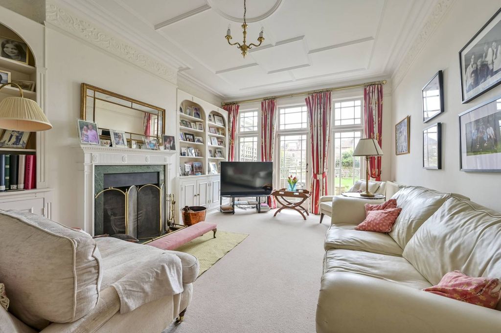 Property photo 1 of 28