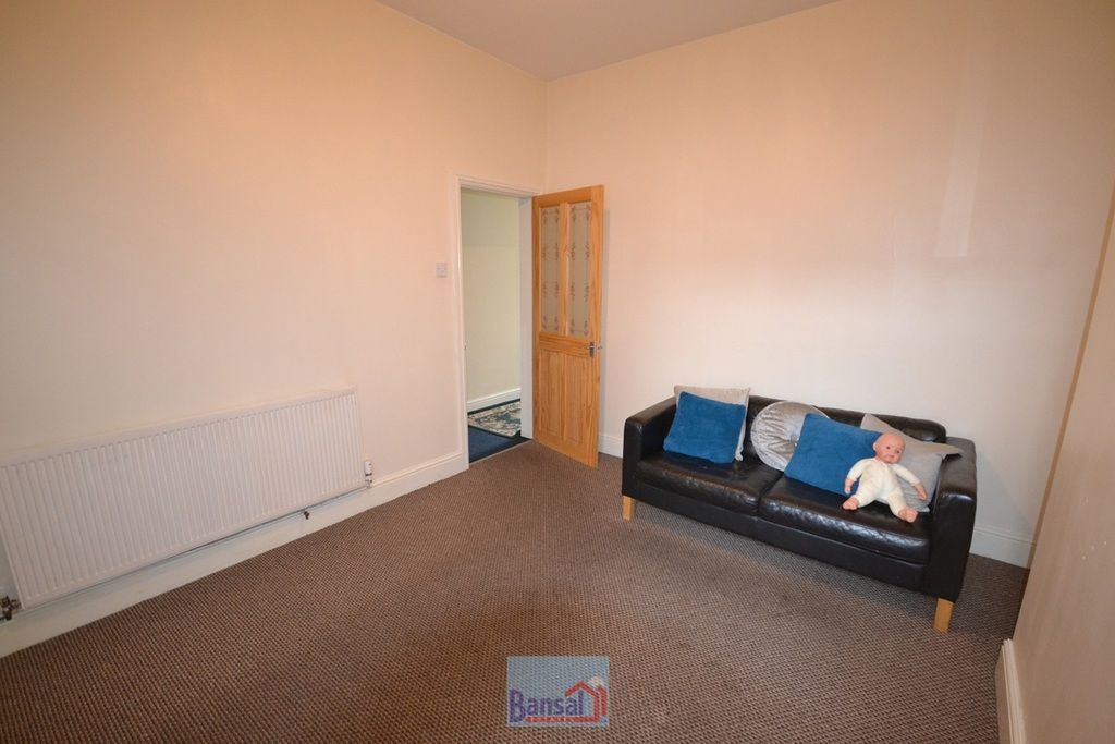 Property photo 3 of 26