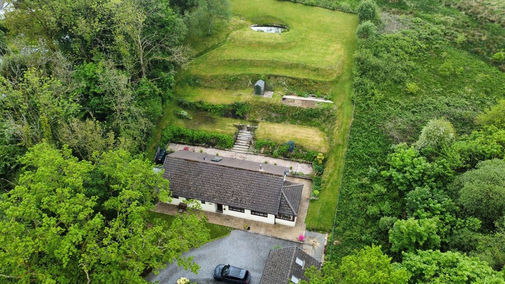 Property photo 1 of 29