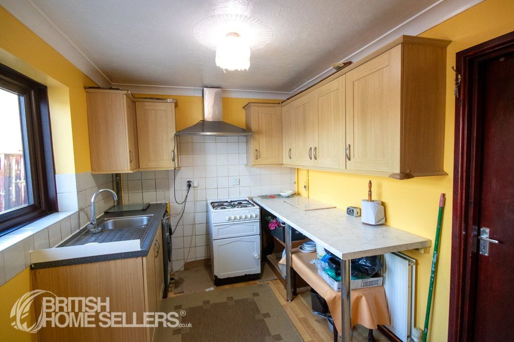 Property photo 3 of 19 Picture No. 09