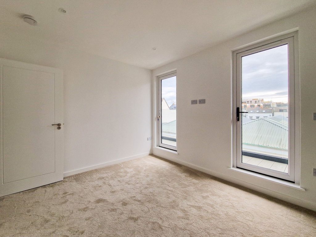 Additional image 11 of 2 bed flat for sale5 Crahamel House, St Helier JE2
