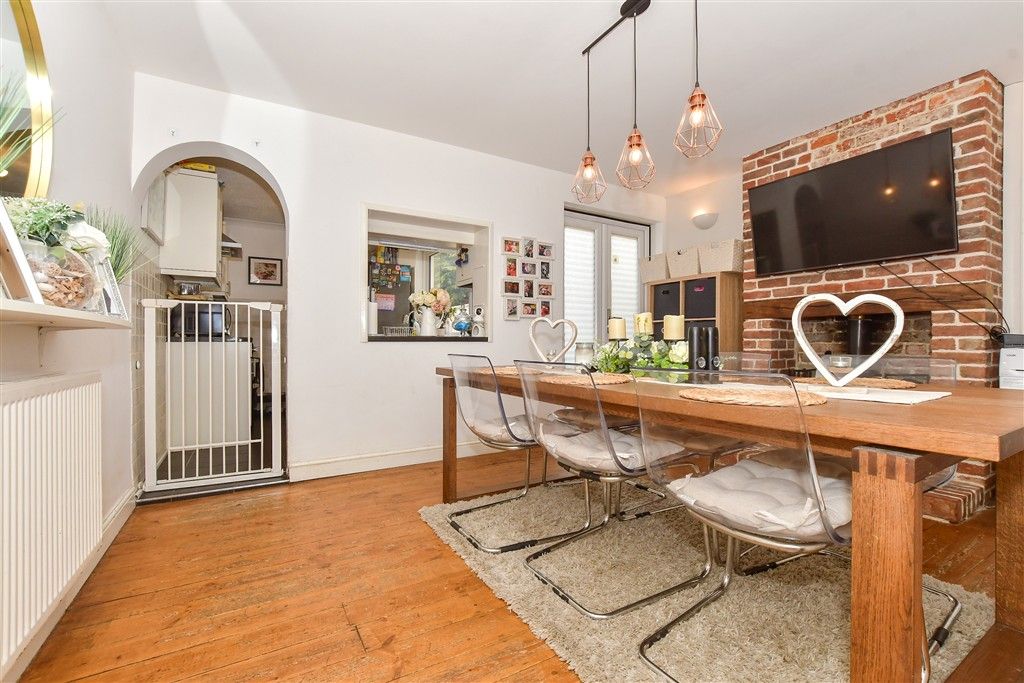 Property photo 2 of 12 Dining Area