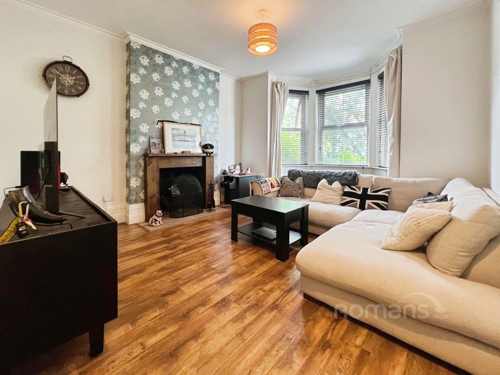 Property photo 3 of 21 Pbox-Img.Jpg