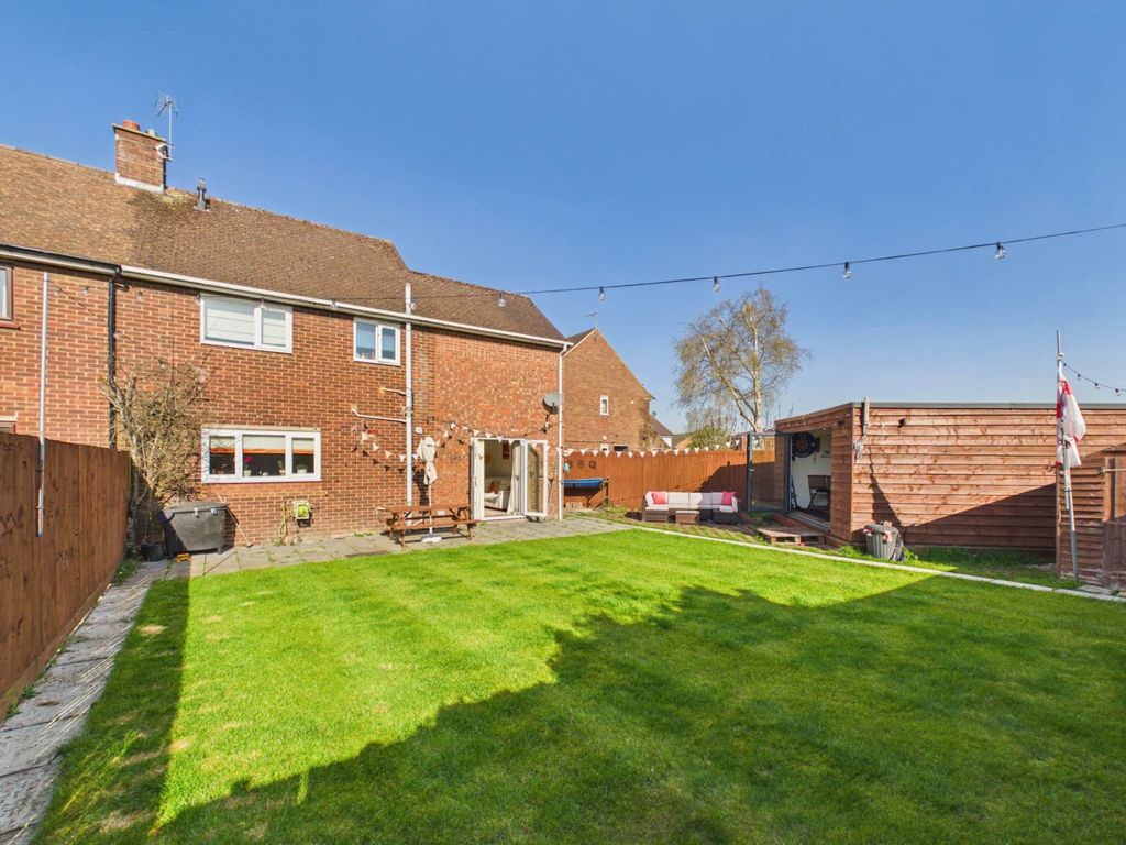 Property photo 2 of 20