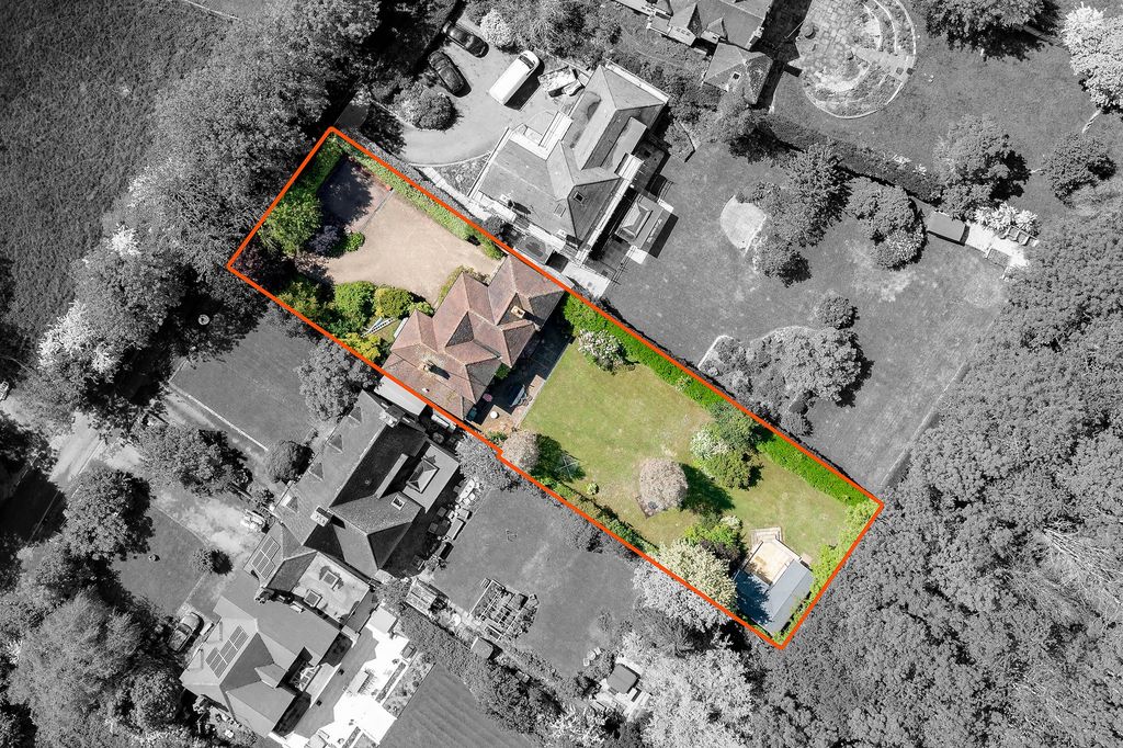 Property photo 2 of 22
