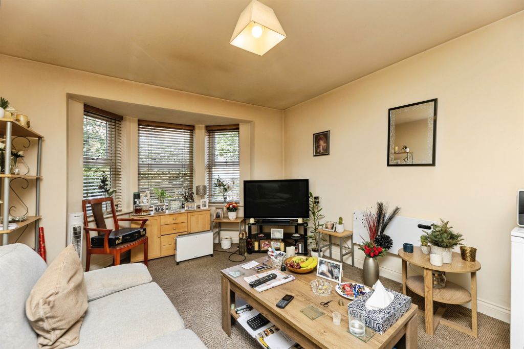 Property photo 3 of 11