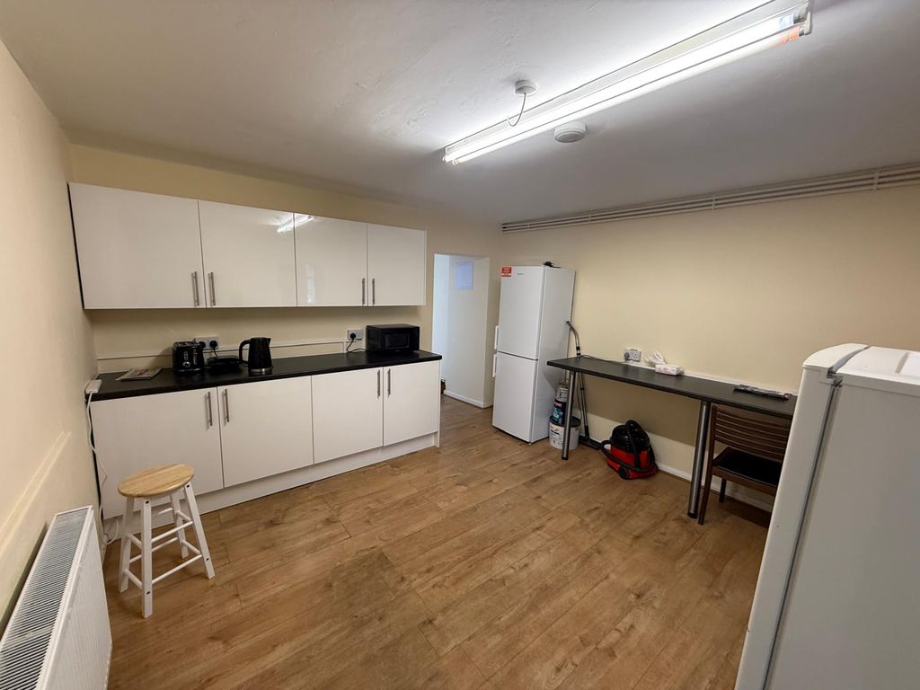 Property photo 2 of 4 Photo 1