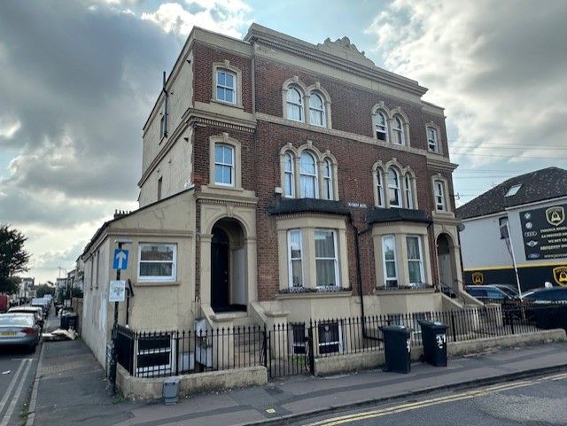 Property photo 3 of 9