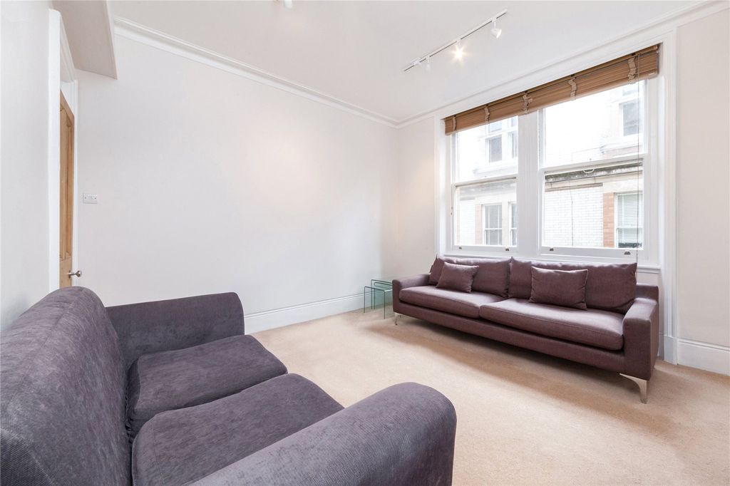 Property photo 3 of 15 Picture No. 35