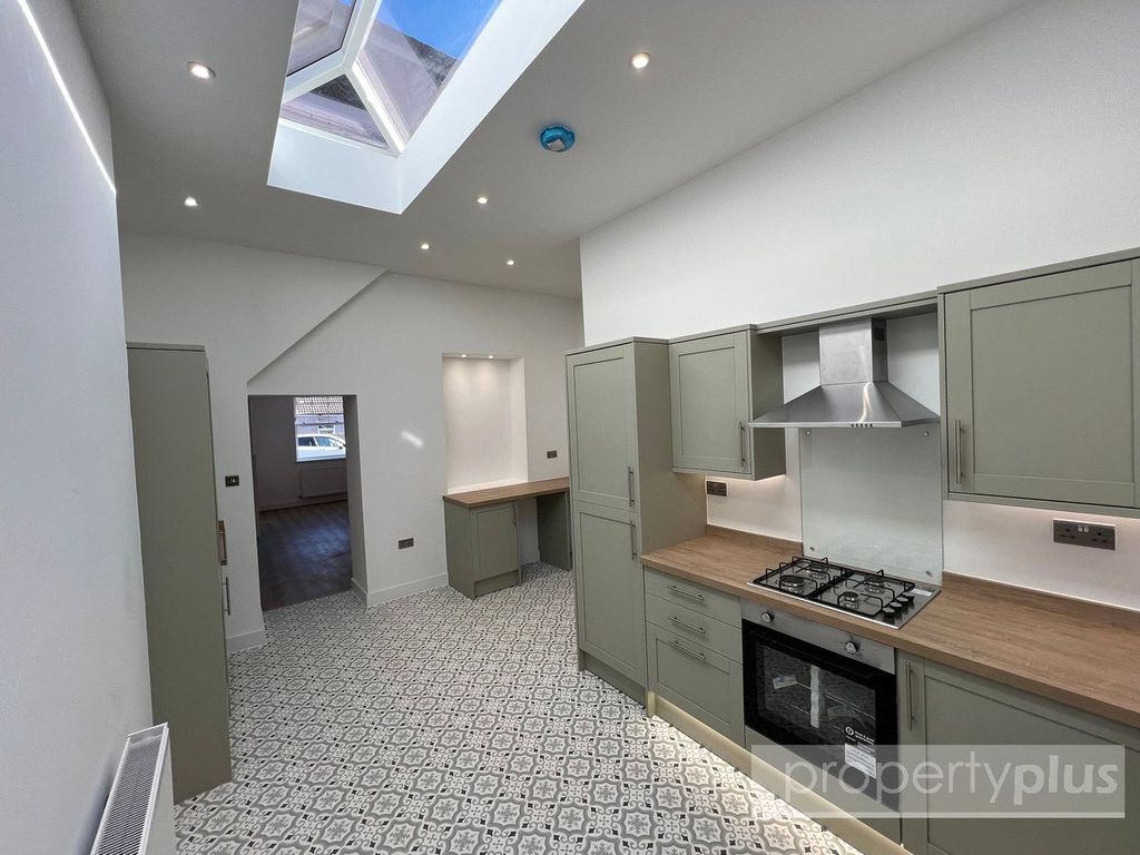 Property photo 1 of 24 Picture No. 18