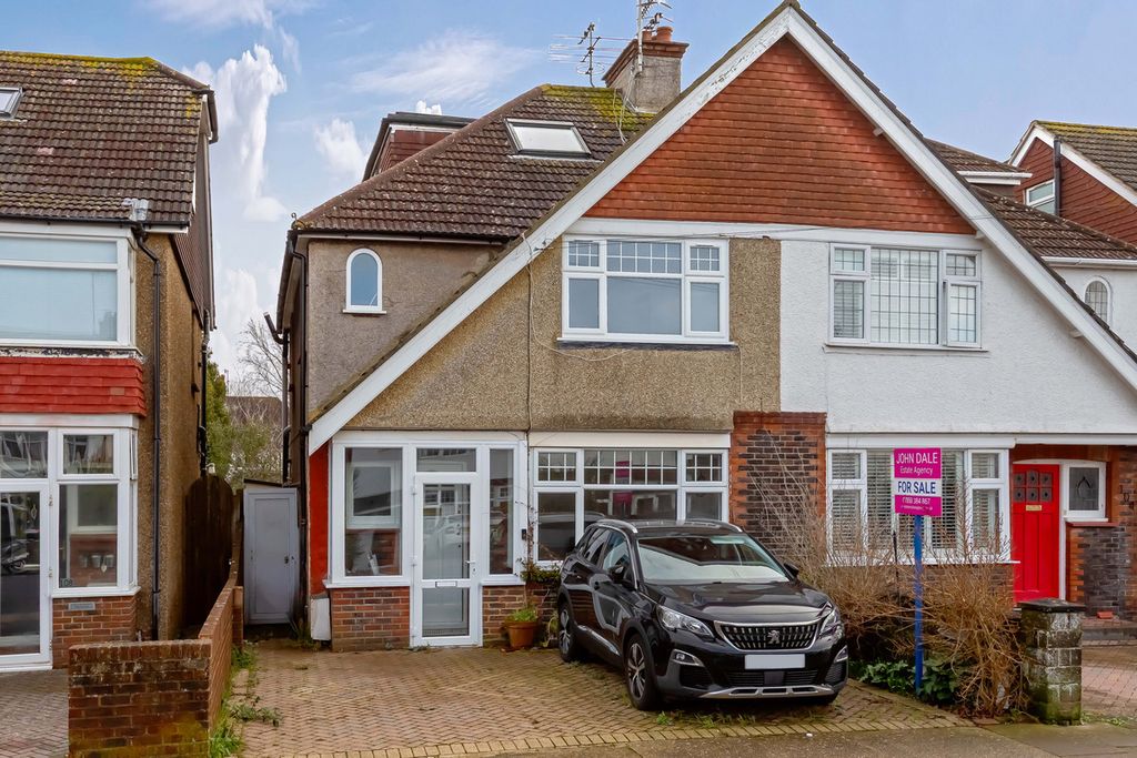 Property photo 1 of 20