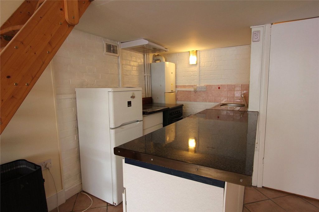 Property photo 3 of 6 Picture No. 11