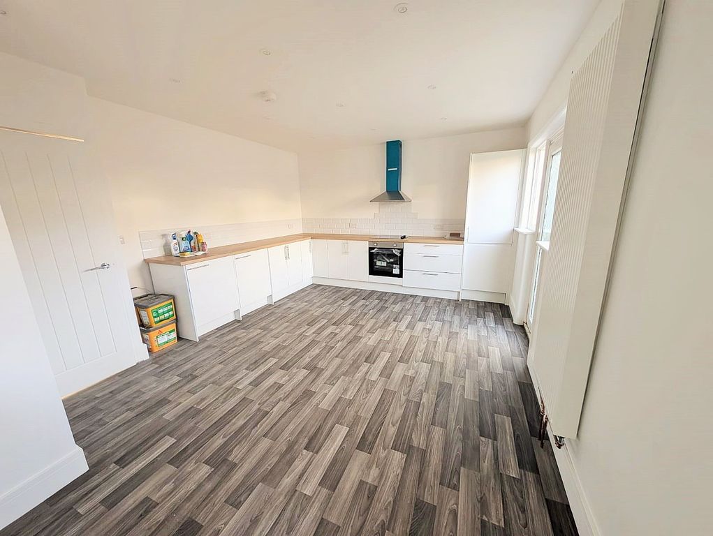 Property photo 3 of 24 21