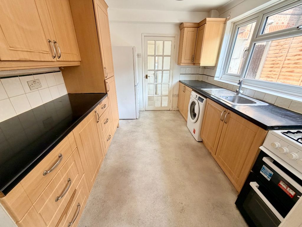 Property photo 3 of 16 5262792
