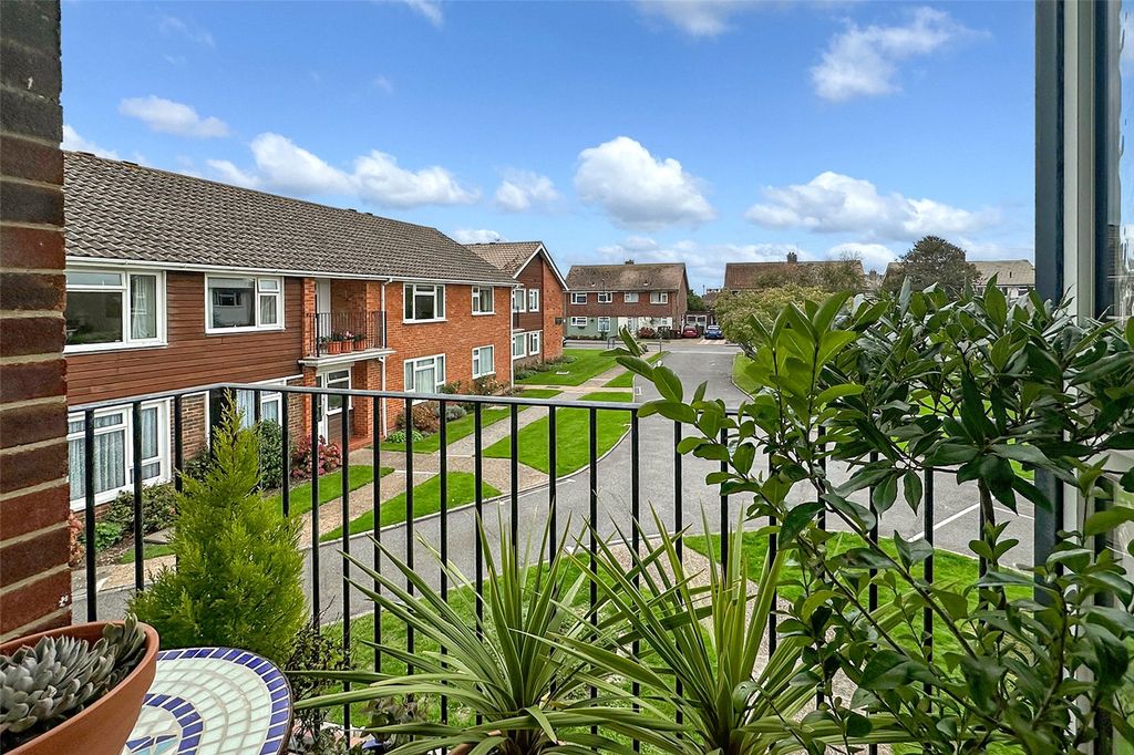 Property photo 2 of 13 Picture No. 05