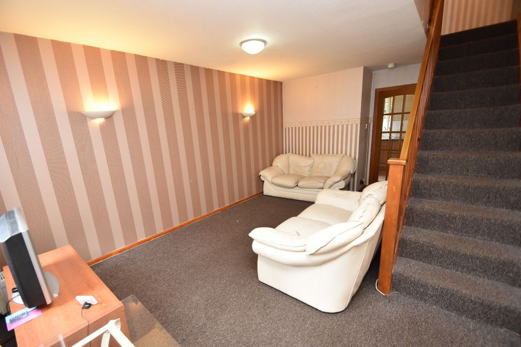 Property photo 3 of 14 4419983
