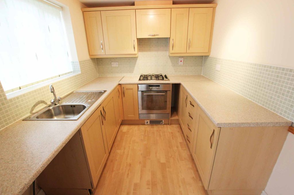 Property photo 3 of 6