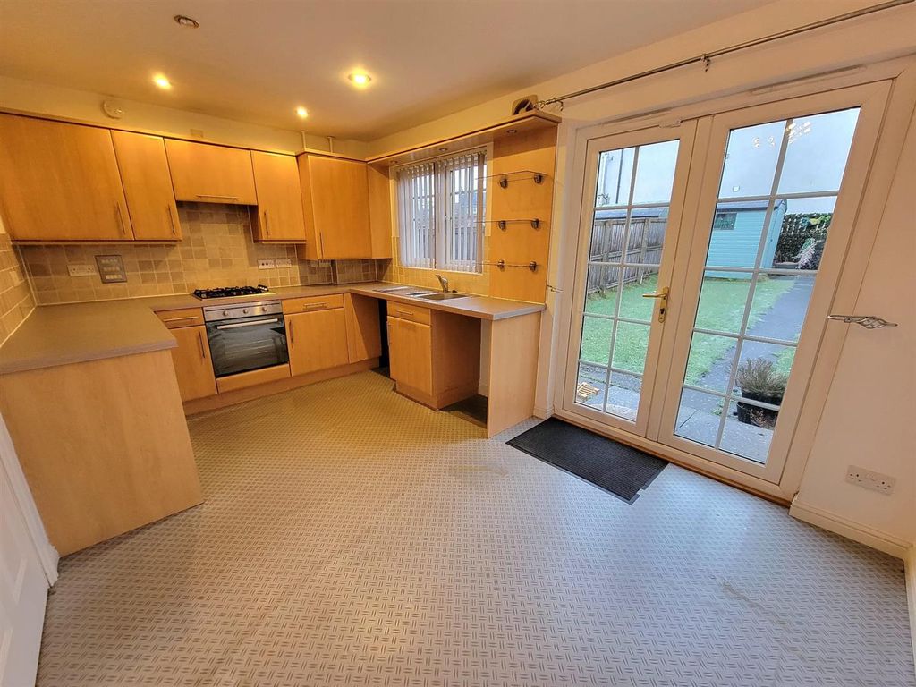 Property photo 2 of 17 Knm0020Cupl Kitchen (2).Jpeg