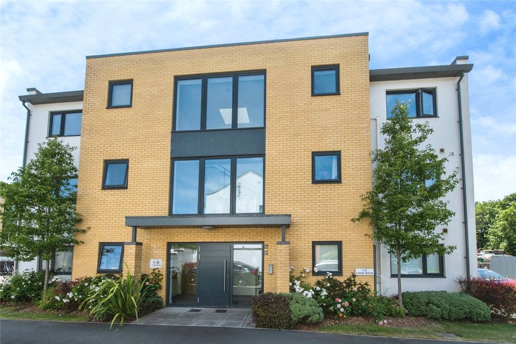 Property photo 1 of 11 Picture No. 22