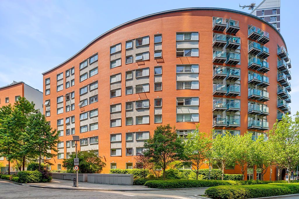 Property photo 1 of 23