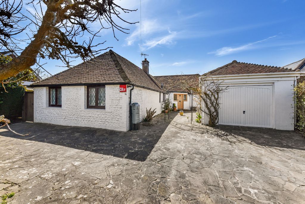 Property photo 2 of 37