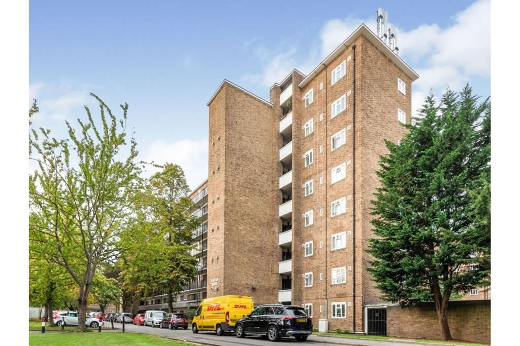 Property photo 1 of 13