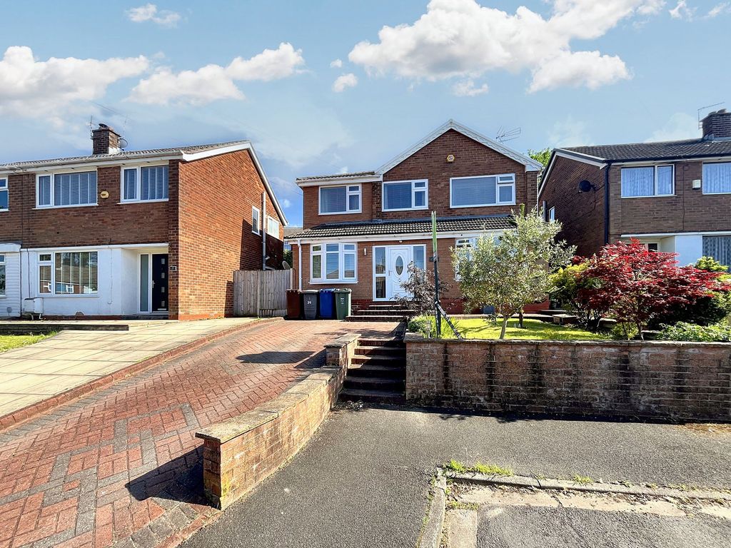 Property photo 1 of 43
