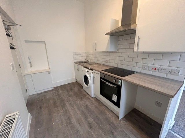 Property photo 1 of 3