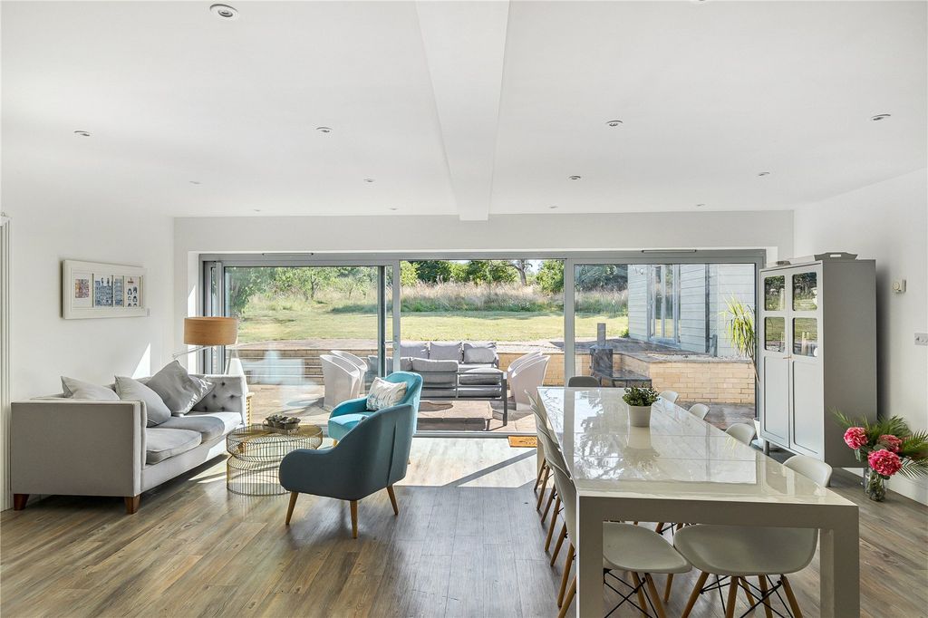 Property photo 3 of 24 Picture No. 22