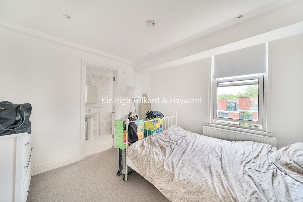 Property photo 3 of 4 Picture No. 06