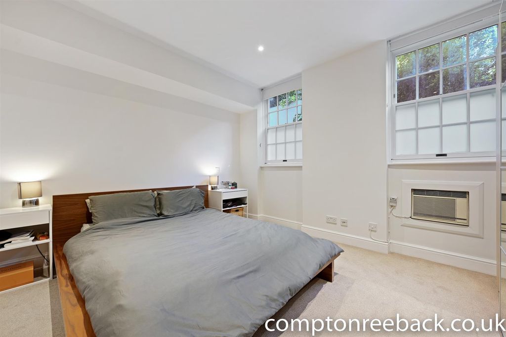 Property photo 2 of 10 Cr - 89 South Lodge - Bedroom 1.Jpg