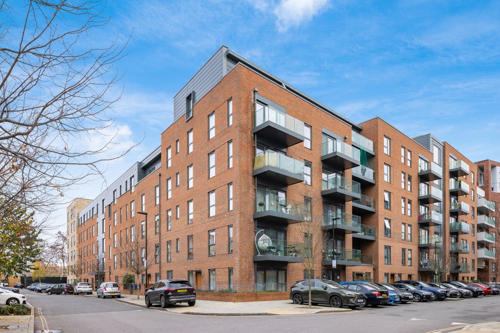 Property photo 3 of 14