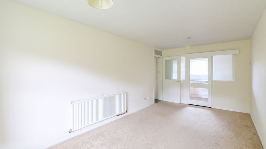Property photo 3 of 10 Living Room 3