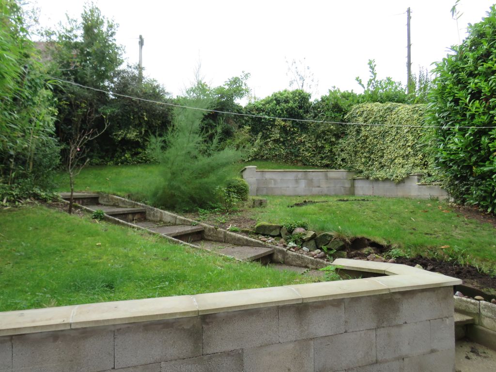 Property photo 3 of 12 Garden