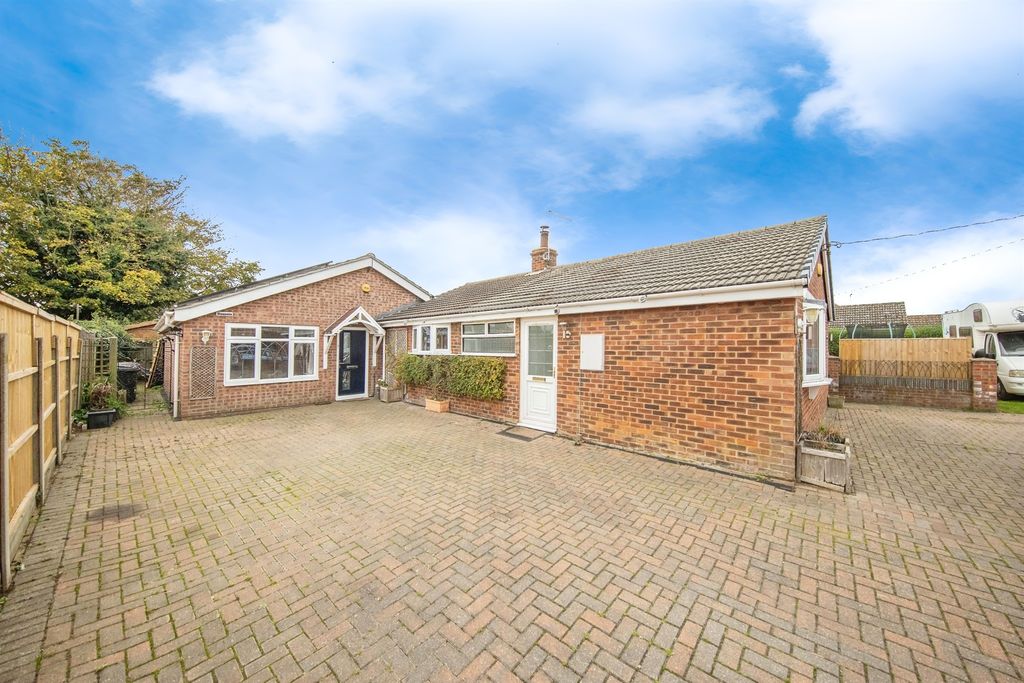 Property photo 1 of 27