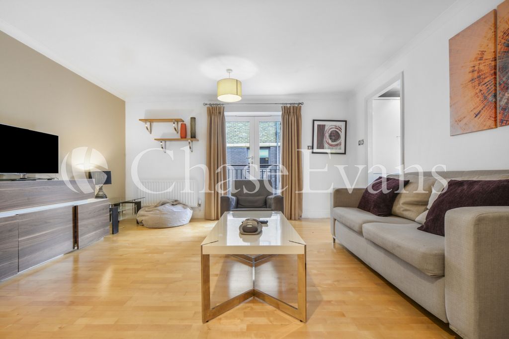 Property photo 3 of 20 Living Area