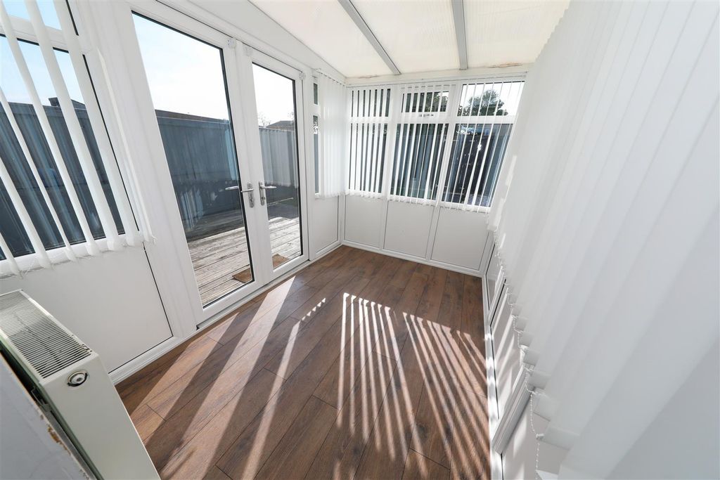 Property photo 3 of 18 C