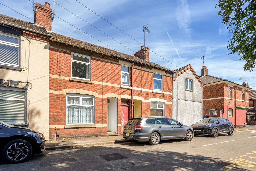Property photo 1 of 11