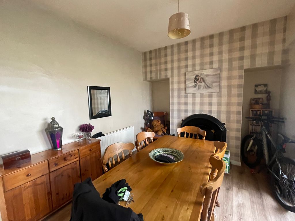 Property photo 2 of 7 Dining Room
