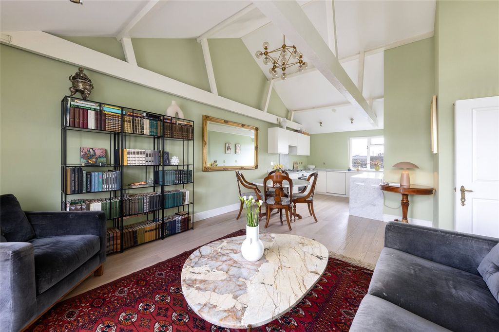 Property photo 1 of 12 Reception