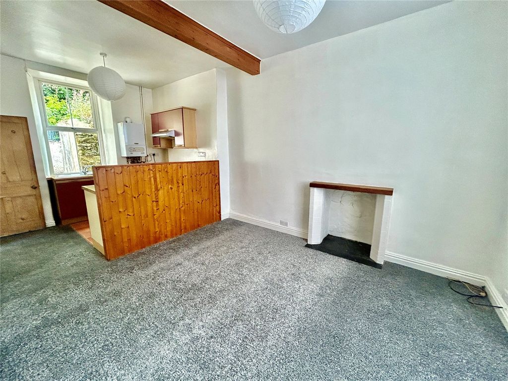 Property photo 2 of 10 Picture No. 11