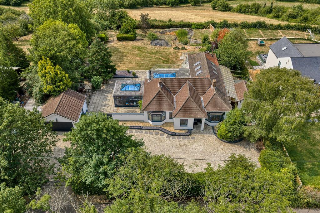 Property photo 1 of 37