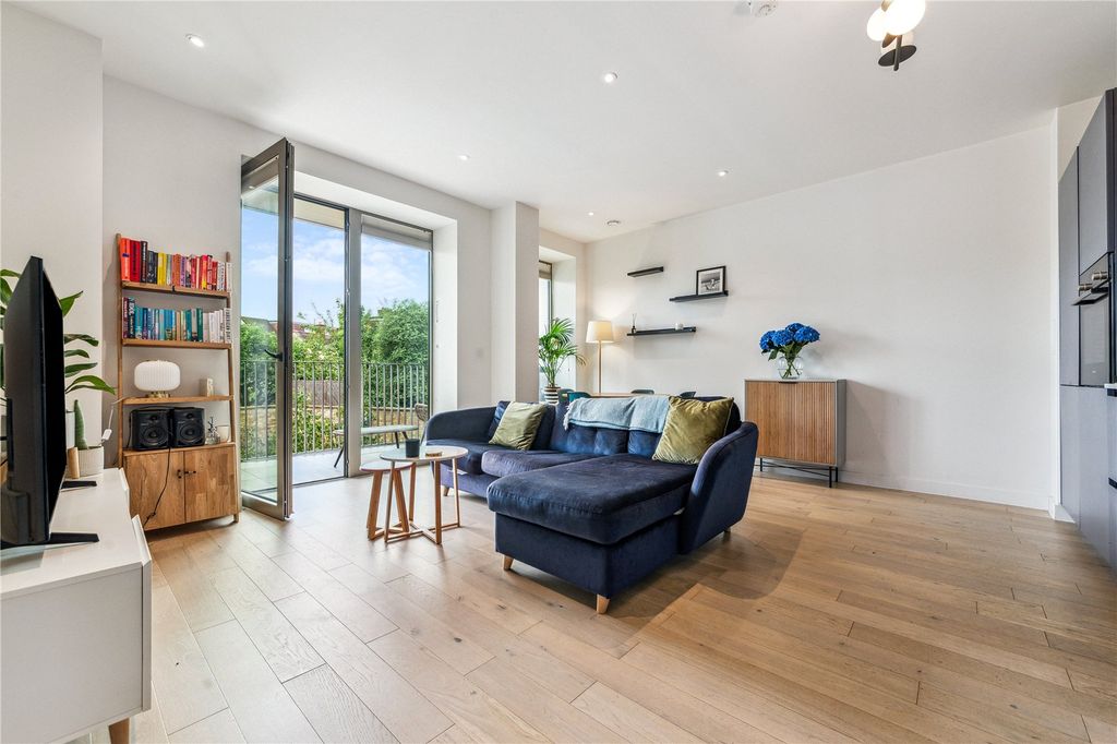 Property photo 1 of 10 Picture No. 02