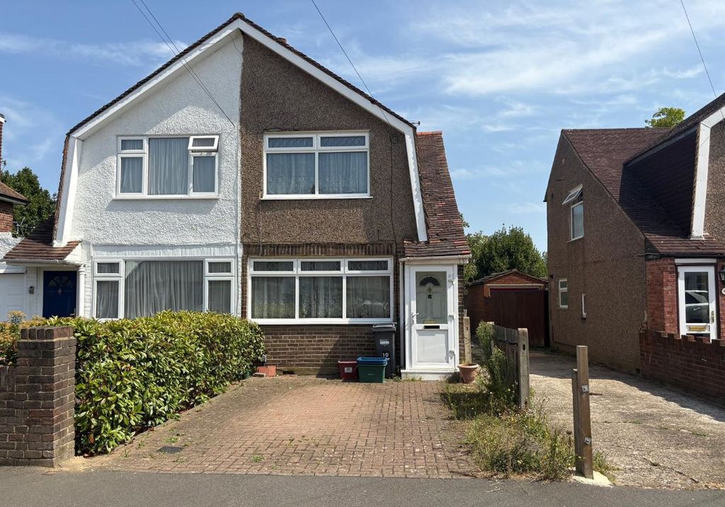 Property photo 1 of 17