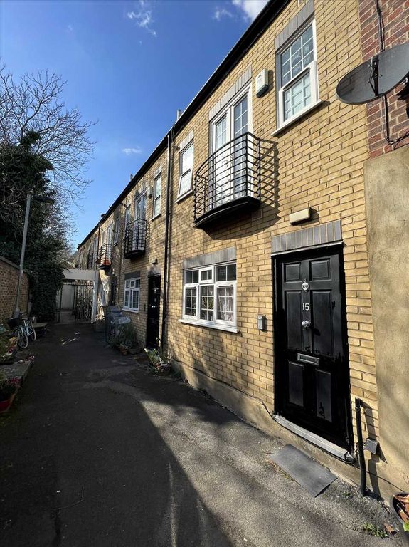 Property photo 2 of 11